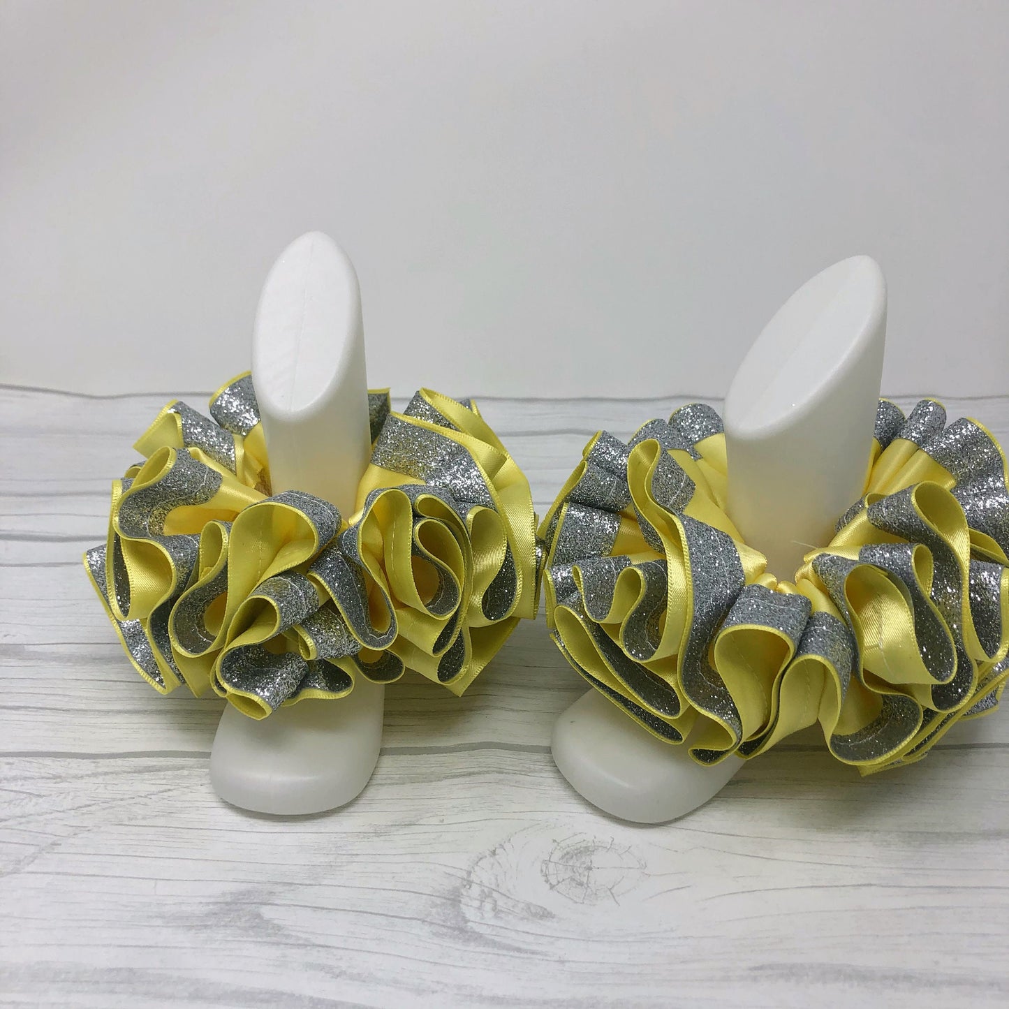 Light Yellow & Silver Glitter Tutu Anklets